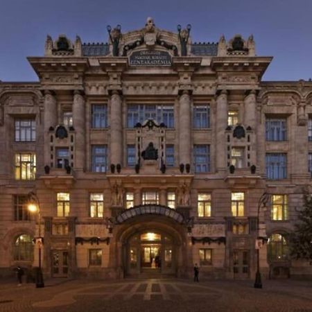 Central Apartment Kiraly Street ブダペスト エクステリア 写真